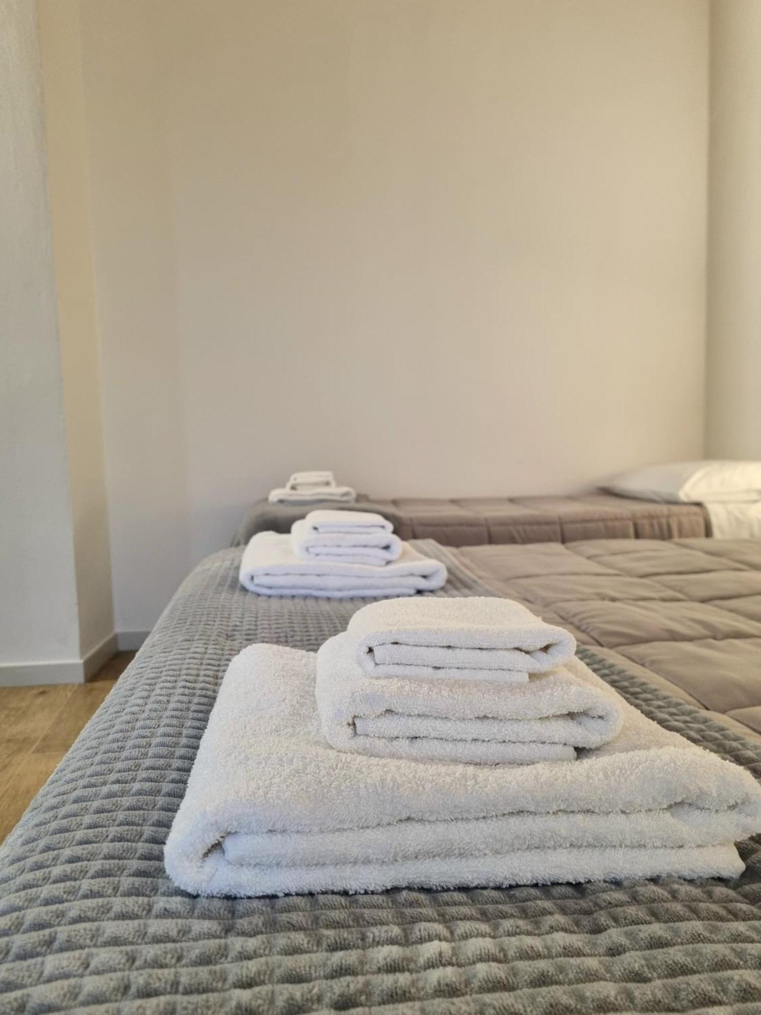 Downtown Maqueda Apartment Palermo Ngoại thất bức ảnh