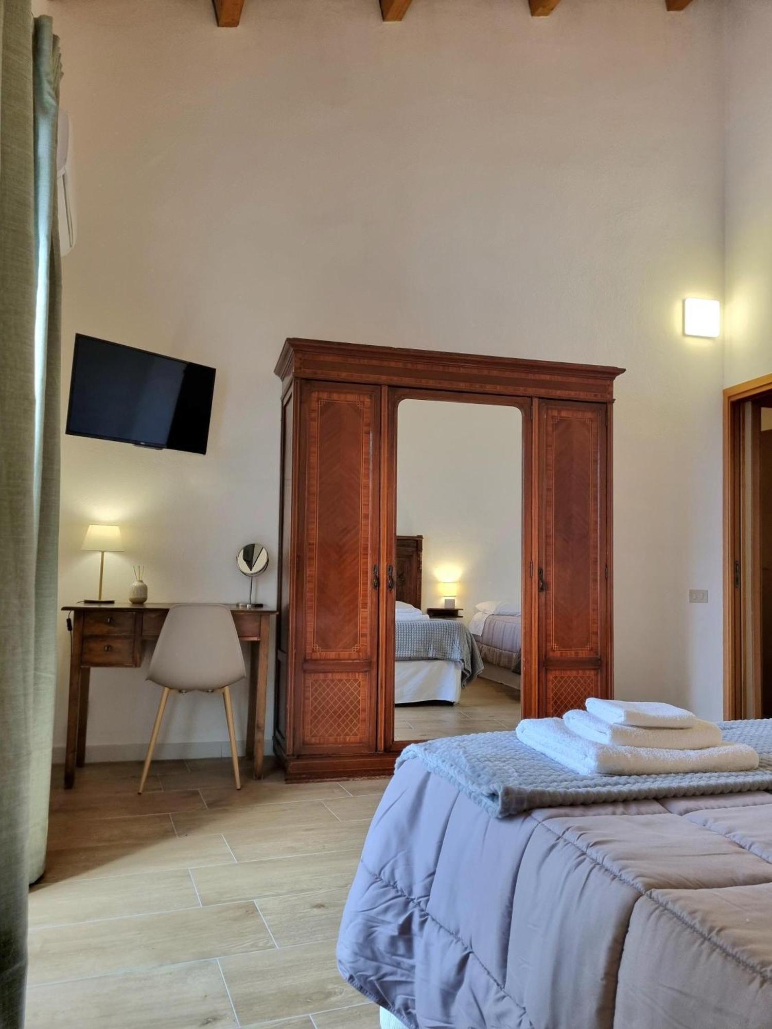 Downtown Maqueda Apartment Palermo Ngoại thất bức ảnh