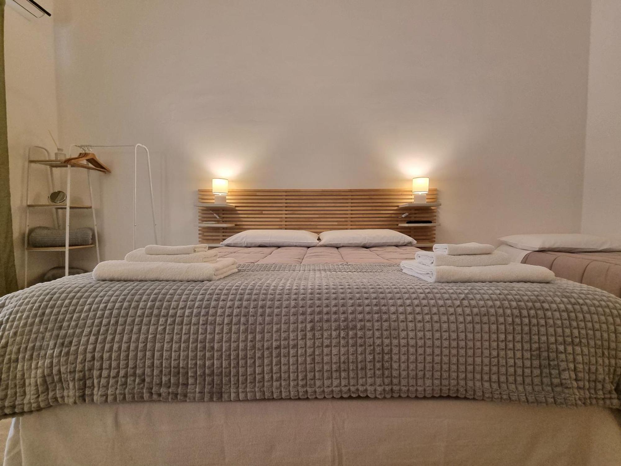 Downtown Maqueda Apartment Palermo Ngoại thất bức ảnh