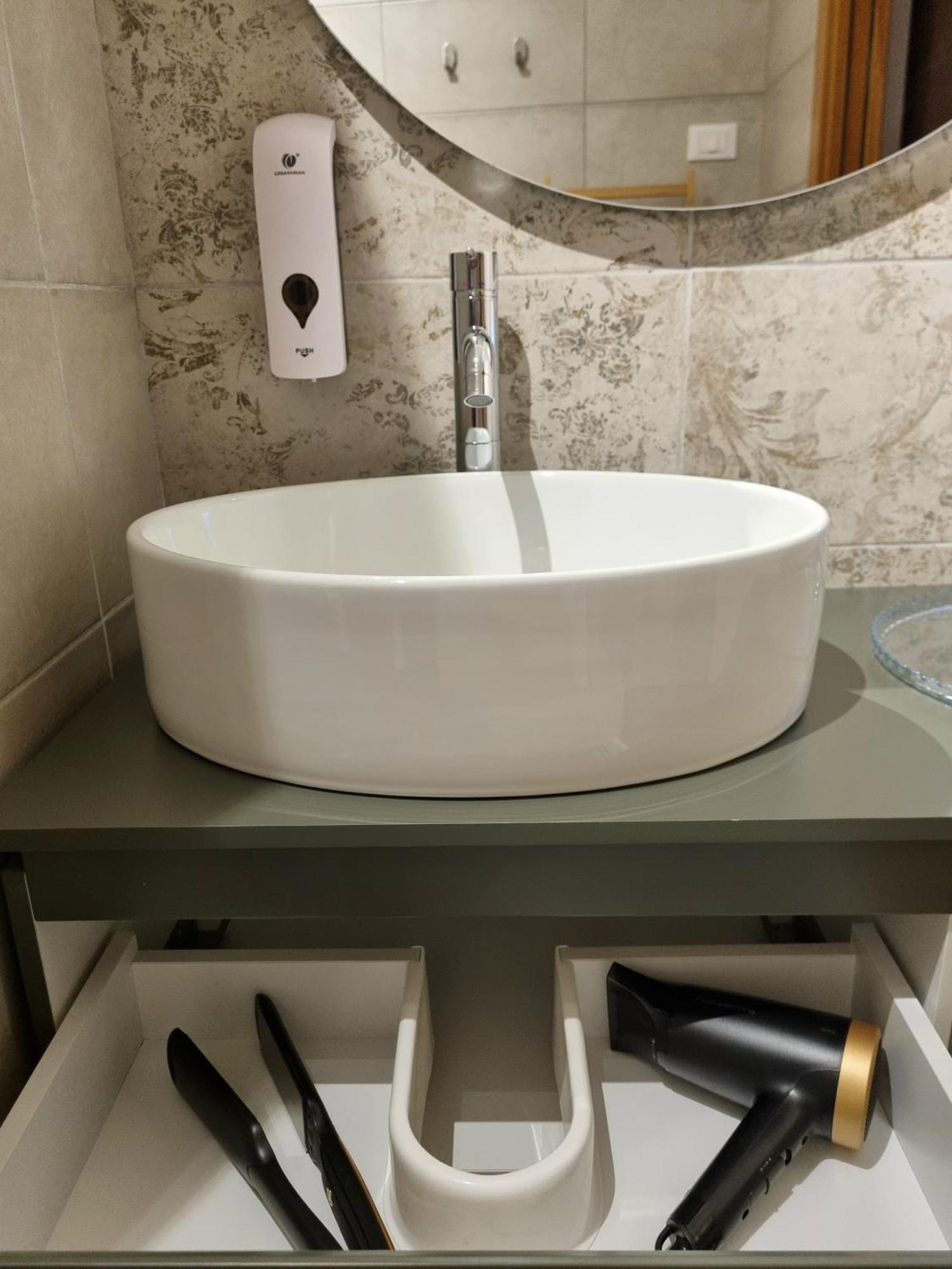 Downtown Maqueda Apartment Palermo Ngoại thất bức ảnh