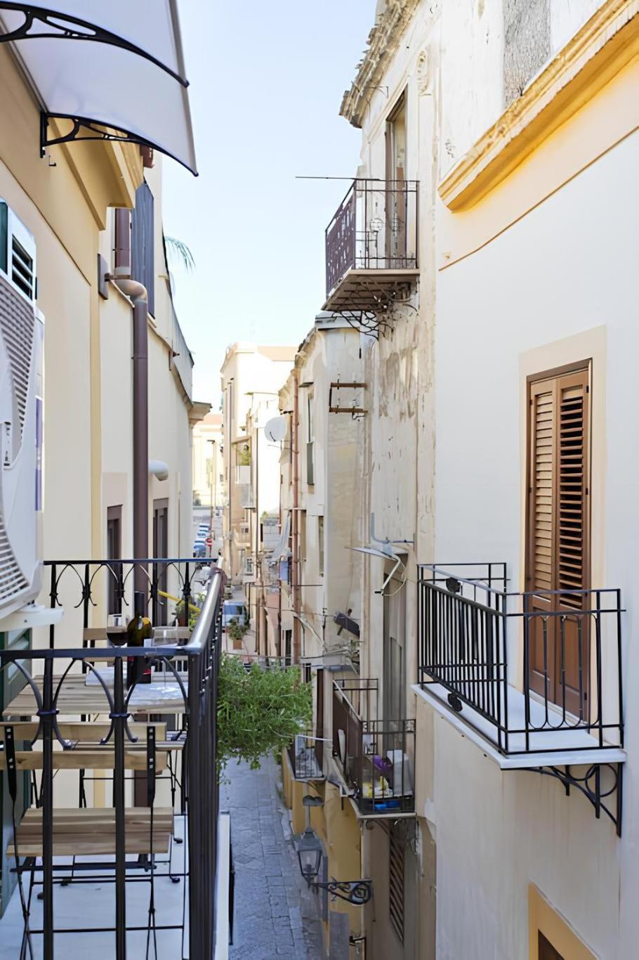 Downtown Maqueda Apartment Palermo Ngoại thất bức ảnh